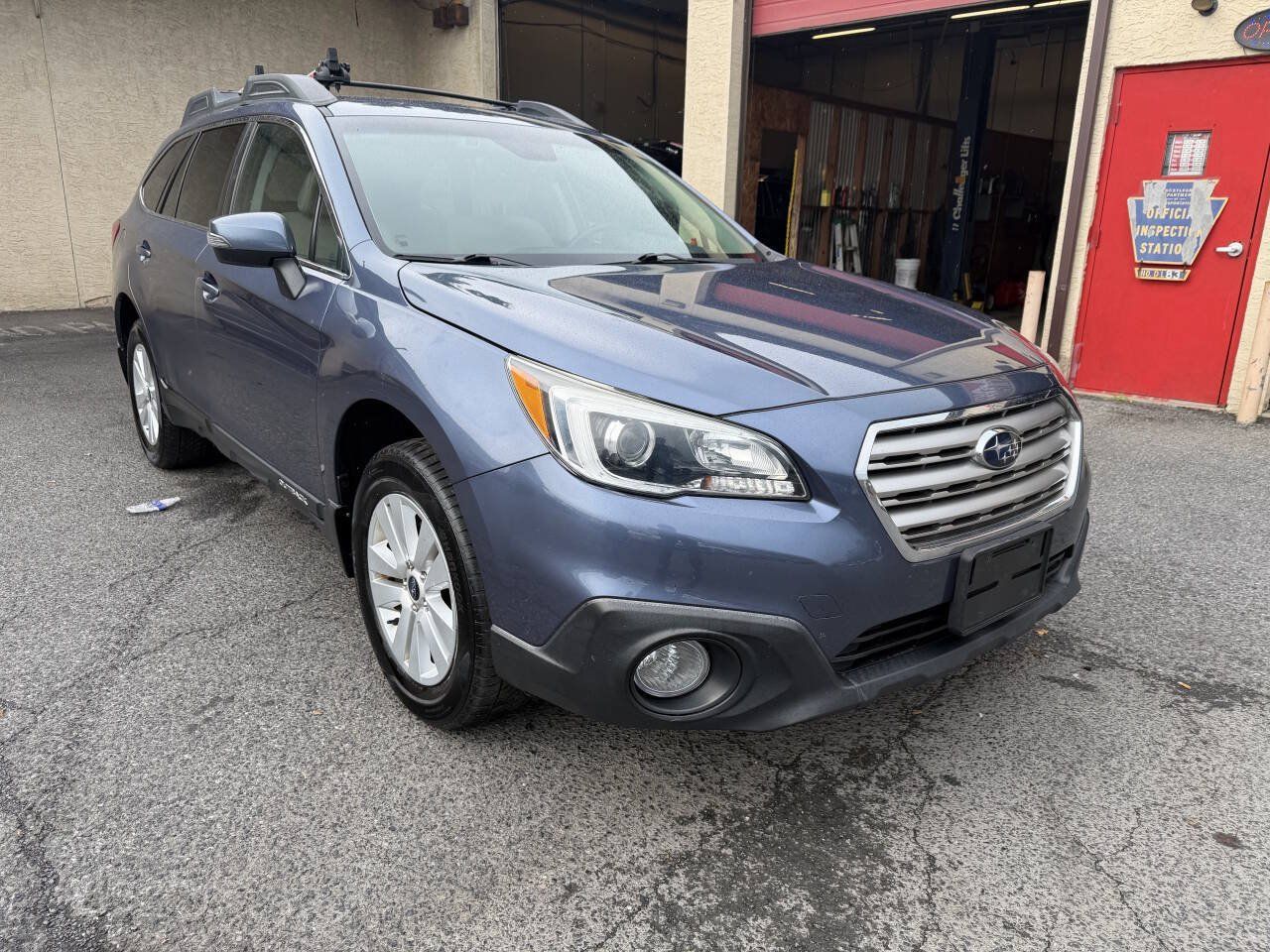 Used 2017 Subaru Outback 2.5i Premium AWD/4WD image 8