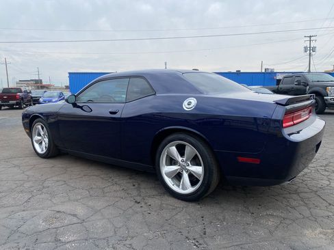 Used 2014 Dodge Challenger R/T image 5
