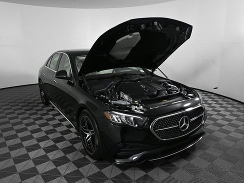 Used 2025 Mercedes-Benz E 350 Sedan image 32