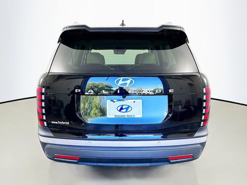 New 2026 Hyundai Palisade FWD Hybrid image 6