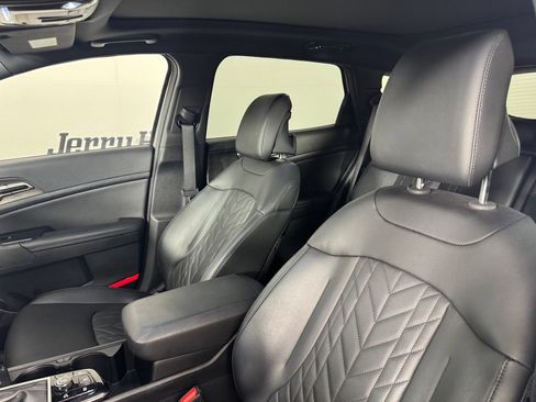 Used 2023 Kia Sportage X-Pro AWD/4WD image 10
