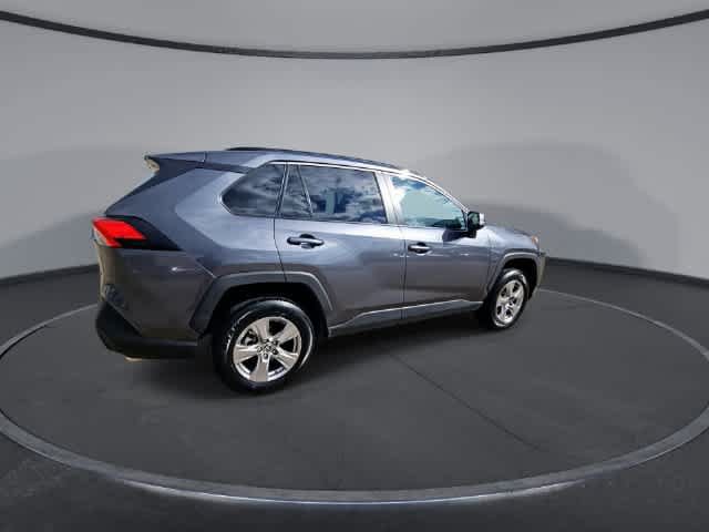 Used 2025 Toyota RAV4 XLE FWD image 8