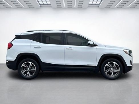 Used 2021 GMC Terrain SLT AWD/4WD image 3