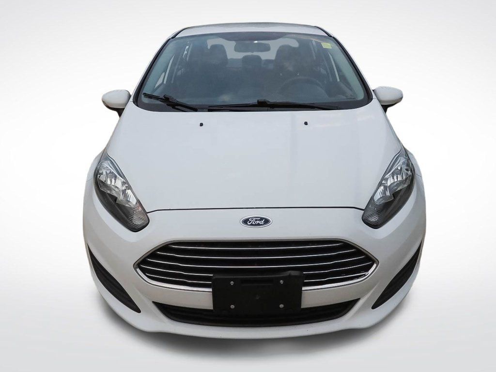 Used 2014 Ford Fiesta SE FWD image 2