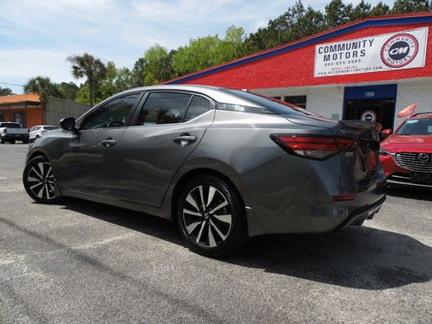 Used 2021 Nissan Sentra SV w/ SV Premium Package FWD image 5