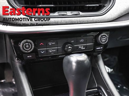 Used 2022 Jeep Compass Latitude AWD/4WD image 20