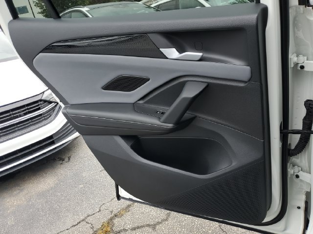 Certified 2026 Volkswagen Tiguan SE FWD image 19