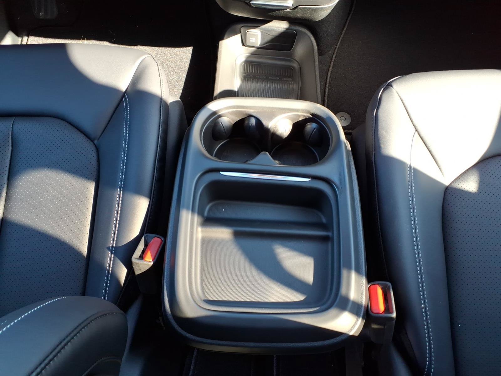 New 2027 Chrysler Pacifica Select AWD/4WD image 26