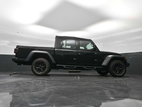 Used 2022 Jeep Gladiator Sport w/ Trailer Tow Package AWD/4WD image 54