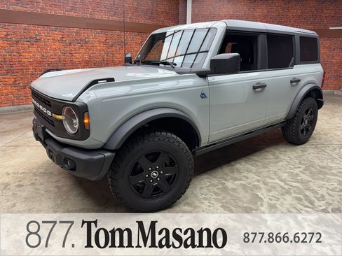 Used 2024 Ford Bronco Black Diamond AWD/4WD image 1