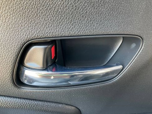 Used 2018 Honda Pilot EX-L image 39