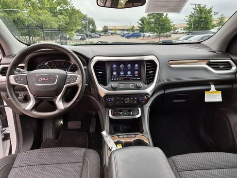 Used 2021 GMC Acadia SLE FWD image 28