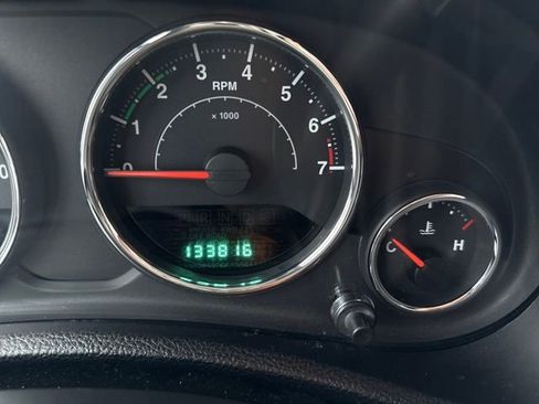 Used 2013 Jeep Wrangler Unlimited Sport image 21