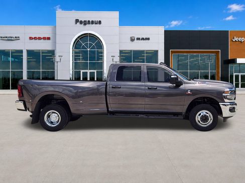 New 2026 RAM 3500 Tradesman AWD/4WD image 7