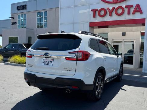 Used 2023 Subaru Ascent Limited AWD/4WD image 7