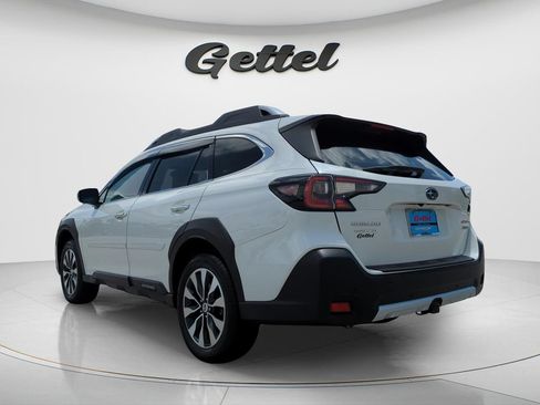 Used 2024 Subaru Outback Touring AWD/4WD image 6