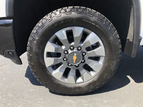 New 2026 Chevrolet Silverado 2500 Custom w/ Custom Value Package AWD/4WD image 9