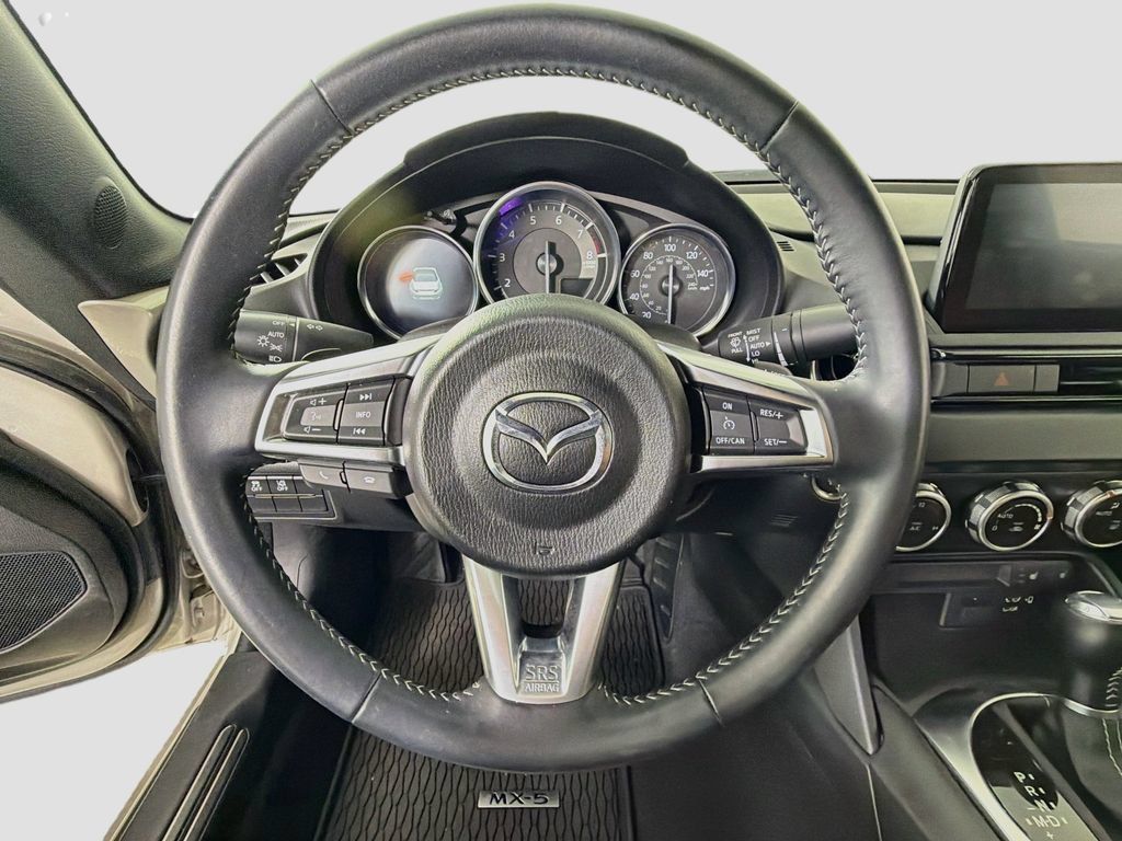 Used 2022 MAZDA MX-5 Miata Grand Touring w/ Weather Package RWD image 15