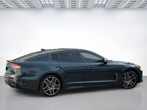 Used 2022 Kia Stinger GT1 RWD image 5