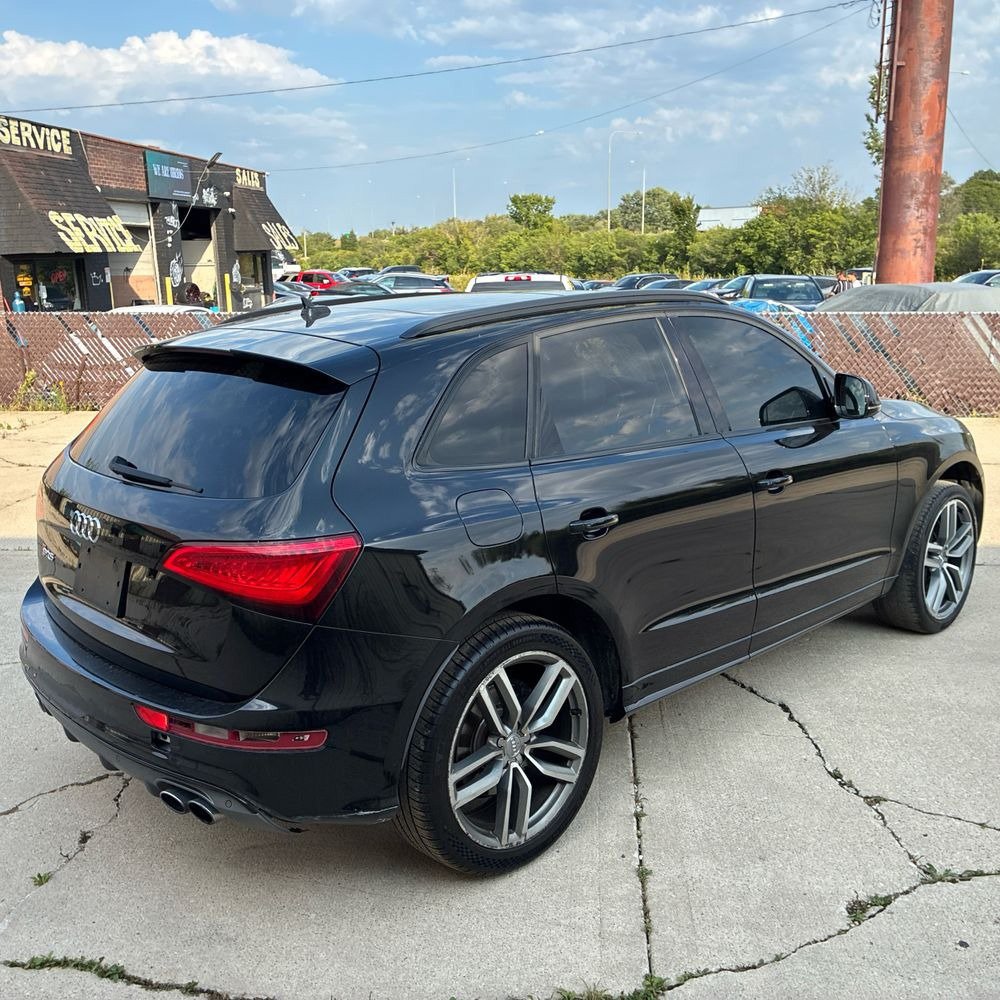 Used 2016 Audi SQ5 Premium Plus w/ Technology Package AWD/4WD image 3