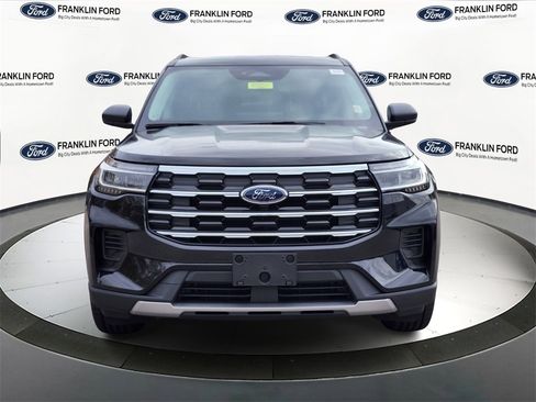 New 2026 Ford Explorer Active image 8