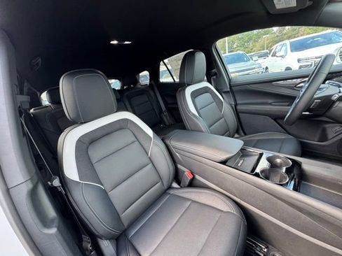 New 2025 Chevrolet Blazer EV LT image 17