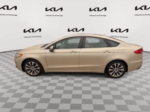 Used 2019 Ford Fusion SE AWD/4WD image 5