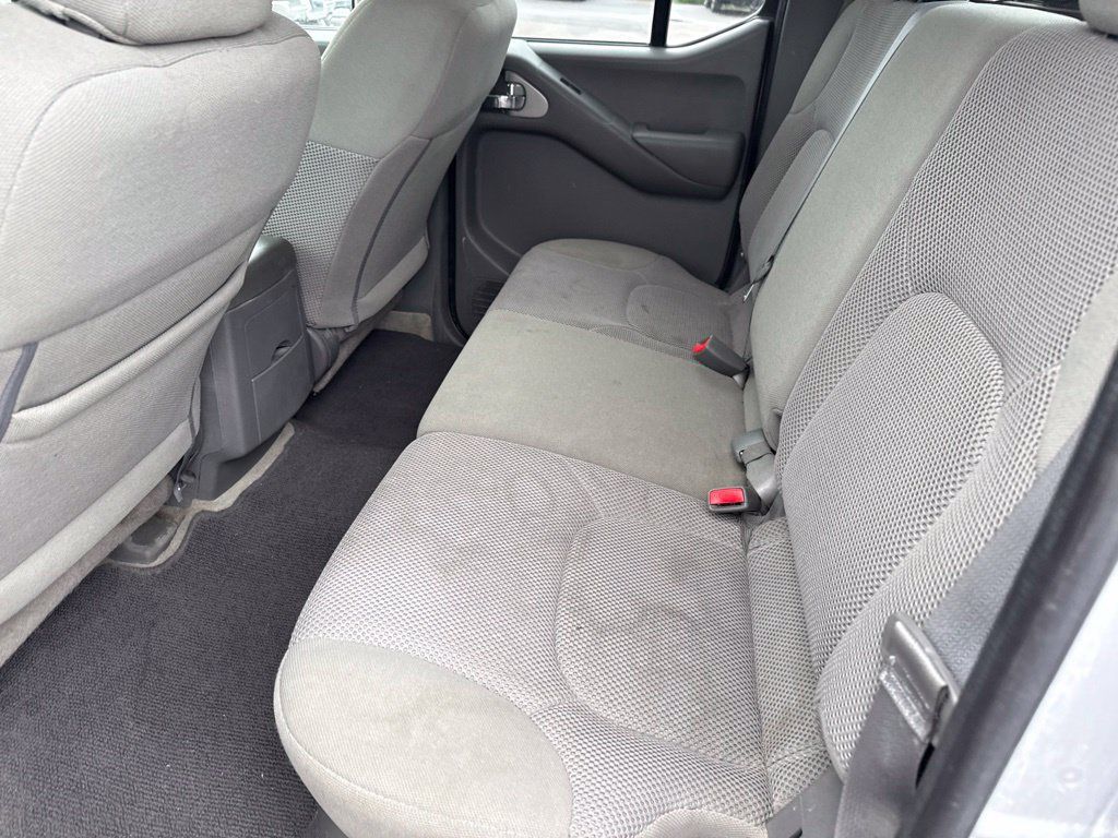 Used 2018 Nissan Frontier SV AWD/4WD image 13