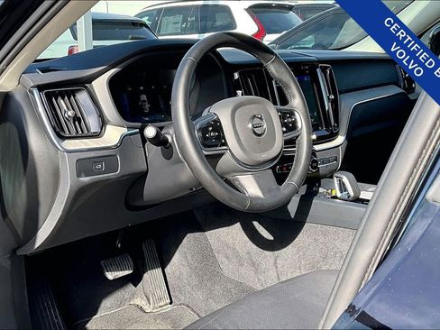 Certified 2025 Volvo XC60 B5 Plus image 17