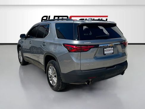 Used 2023 Chevrolet Traverse LT FWD image 5