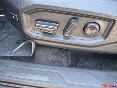 New 2026 Toyota Tundra Platinum AWD/4WD image 16