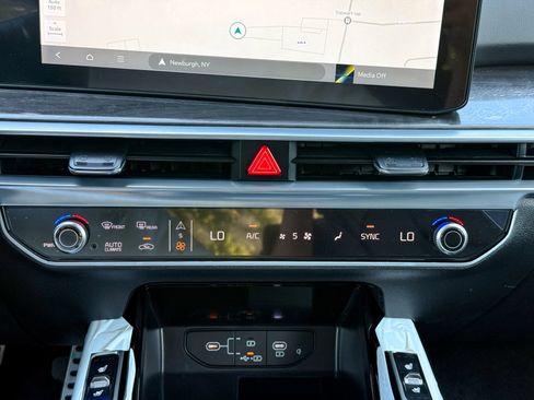 New 2026 Kia Sorento SX AWD/4WD image 26