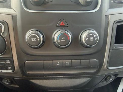 Certified 2017 RAM 1500 Express AWD/4WD image 22