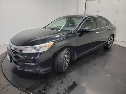 Used 2016 Honda Accord EX-L image 3