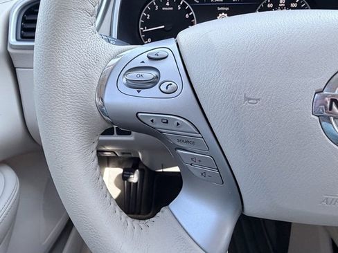 Used 2017 Nissan Murano SL w/ SL Technology Package image 10