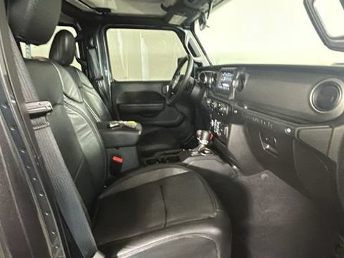 Used 2023 Jeep Wrangler Unlimited w/ Convenience Group AWD/4WD image 27