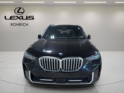 Used 2025 BMW X5 xDrive40i w/ Premium Package AWD/4WD image 2
