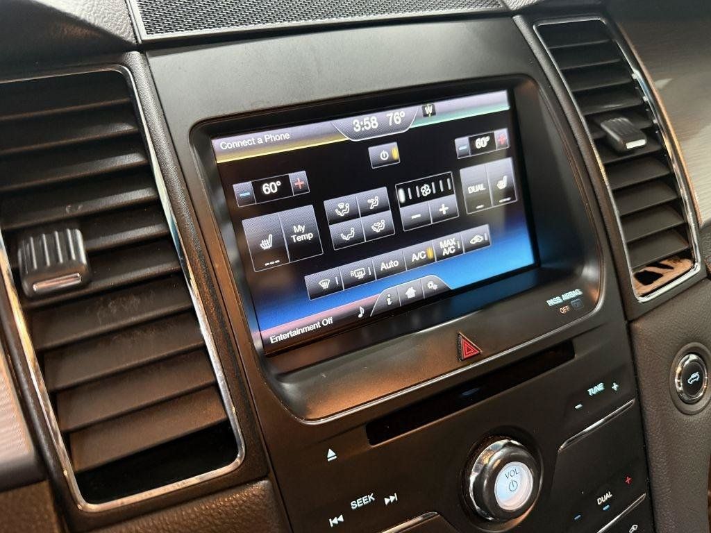 Used 2014 Ford Taurus SEL w/ Equipment Group 201A FWD image 19