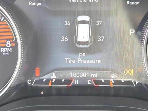 Used 2019 Jeep Cherokee Limited image 7