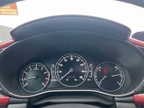 Used 2024 MAZDA MAZDA3 s image 38