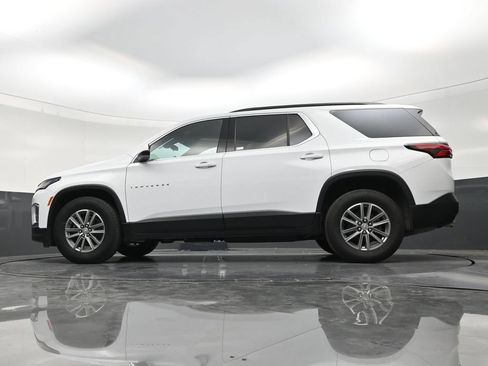 Used 2023 Chevrolet Traverse LT FWD image 21