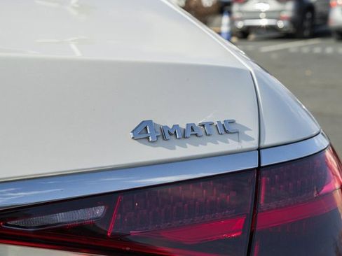 Certified 2022 Mercedes-Benz S 500 4MATIC image 8