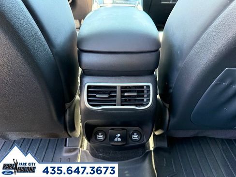 Used 2022 Hyundai Santa Fe Calligraphy AWD/4WD image 29