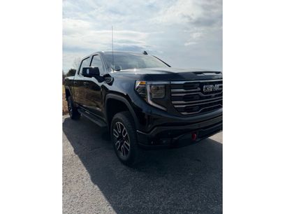 Used 2025 GMC Sierra 1500 AT4 w/ AT4 Premium Package