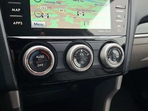 Used 2018 Subaru Forester 2.5i Limited image 16