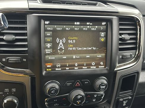 Used 2018 RAM 2500 Laramie w/ Sport Appearance Group image 21