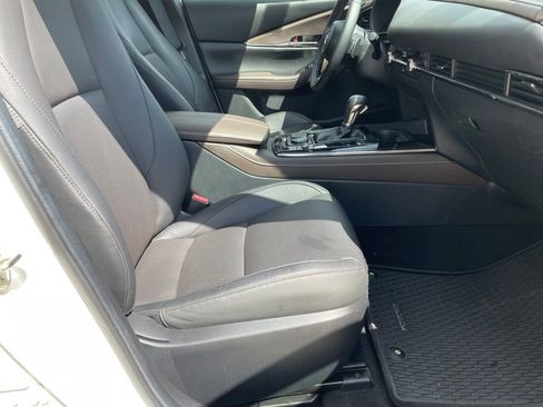 Used 2022 MAZDA CX-30 AWD 2.5 S w/ Premium Package image 30