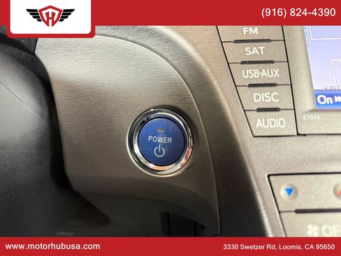 Used 2013 Toyota Prius Four w/ Deluxe Solar Roof Pkg FWD image 36