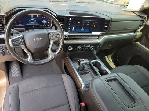 Used 2022 Chevrolet Silverado 1500 RST AWD/4WD image 12