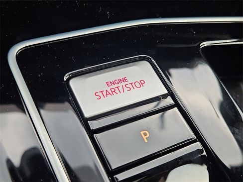 New 2025 Volkswagen GTI SE image 16